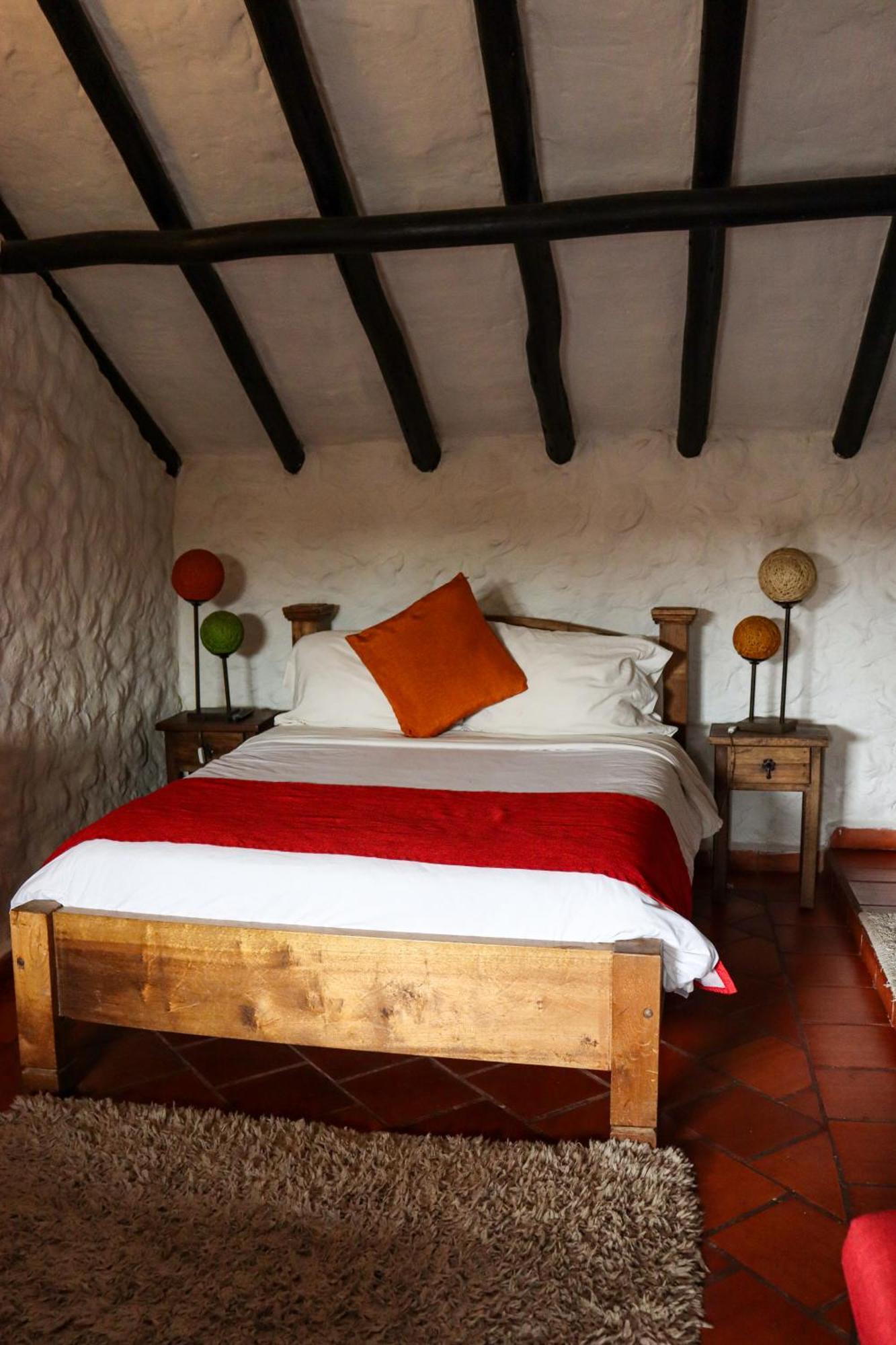 Отель Casona Quesada Суэска Экстерьер фото