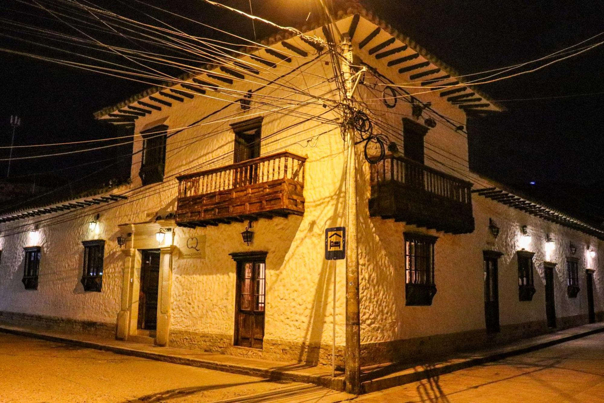 Отель Casona Quesada Суэска Экстерьер фото