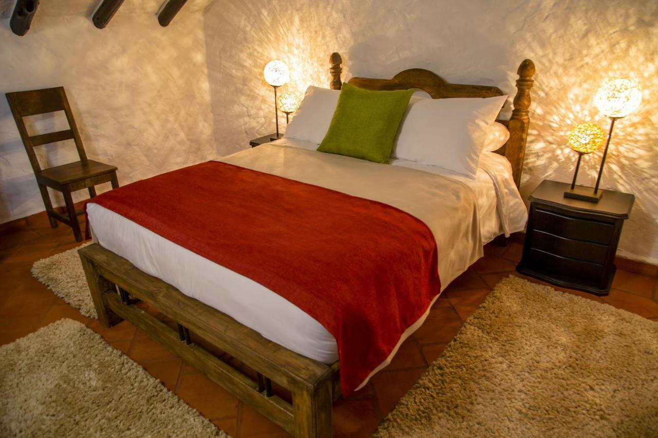 Отель Casona Quesada Суэска Экстерьер фото